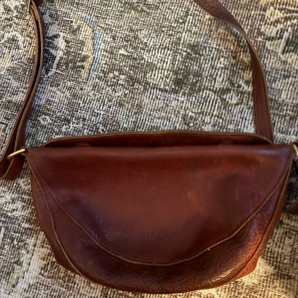 Portland Leather Koala Sling Size Medium in Nutmeg